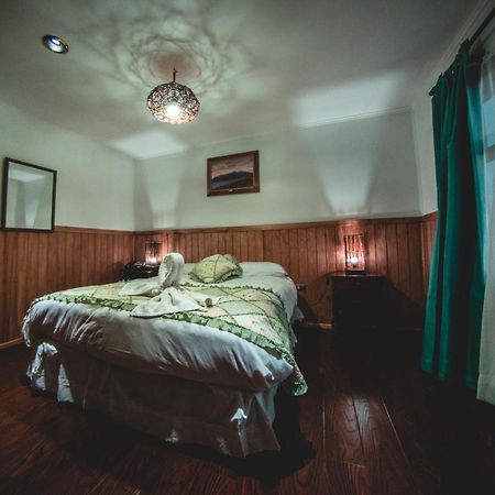 Hotel Hallef Puerto Natales Bagian luar foto