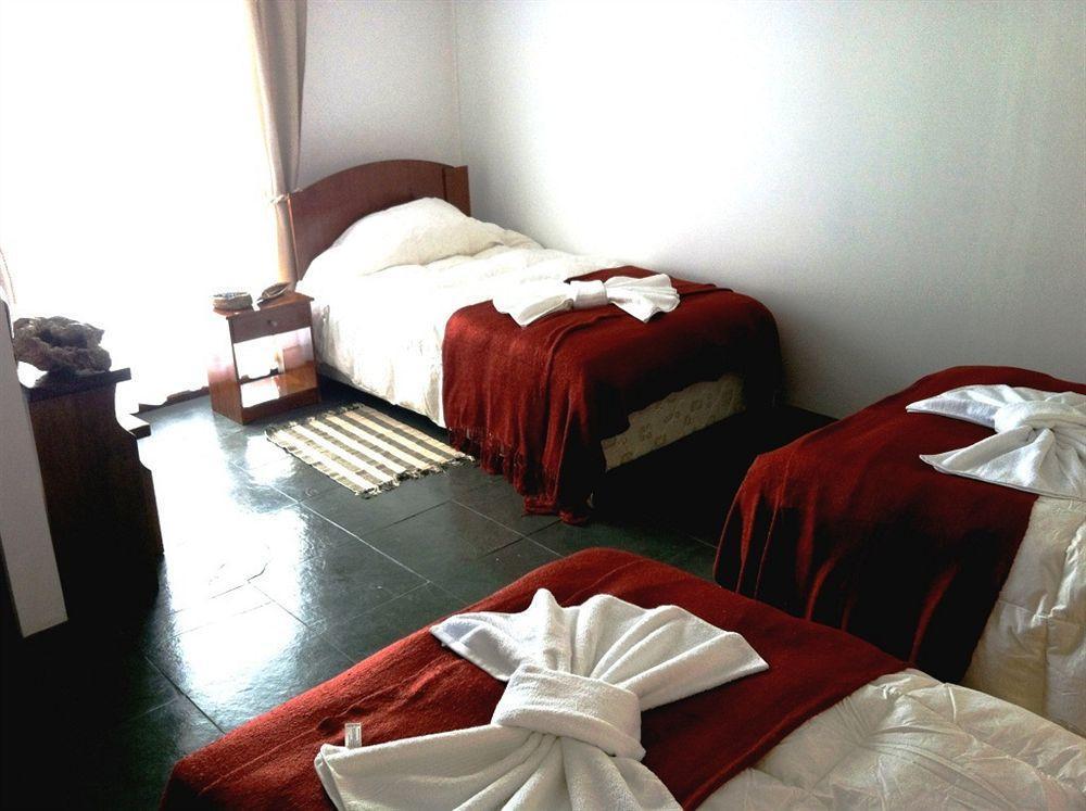 Hotel Hallef Puerto Natales Bagian luar foto