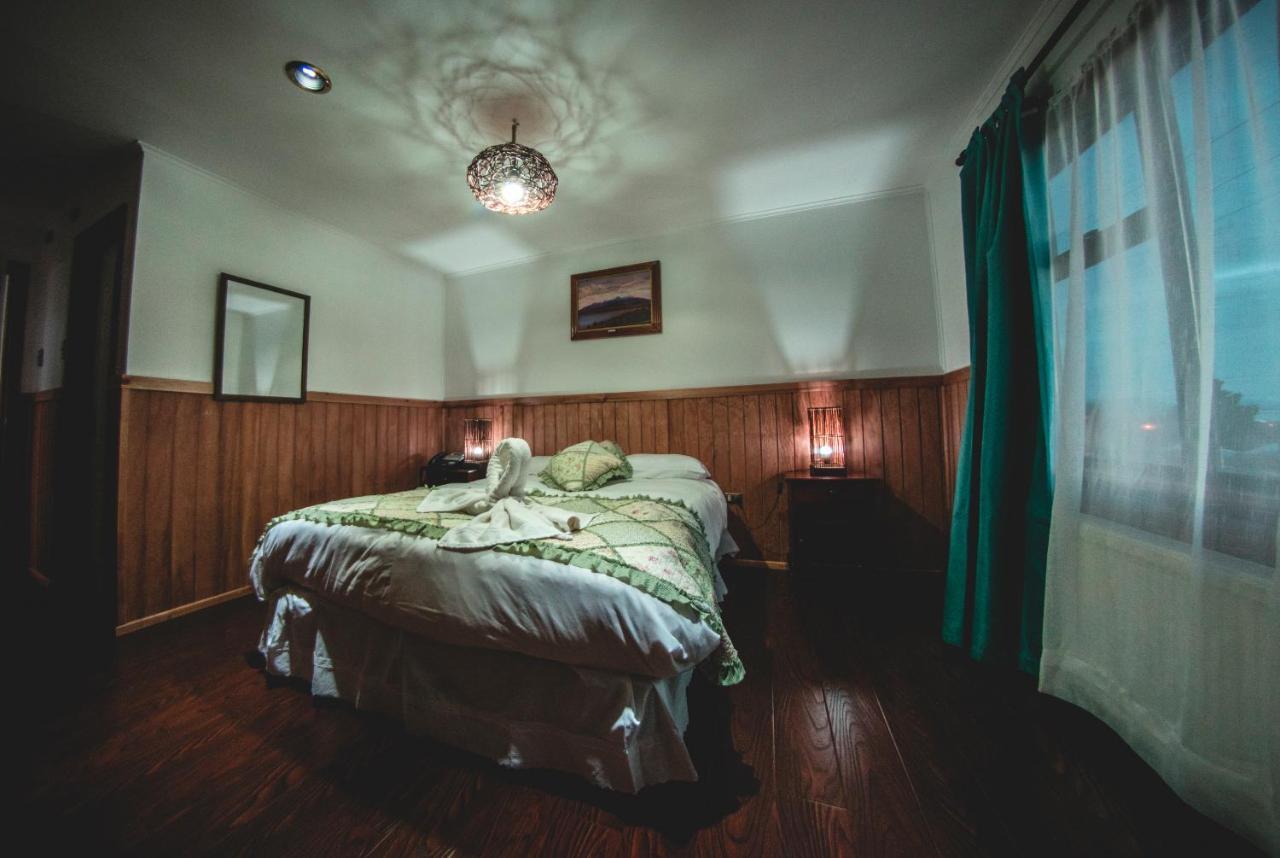 Hotel Hallef Puerto Natales Bagian luar foto